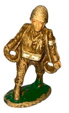 MANOIL VINTAGE COMPOSITE MOLDED FIGURE - US ARMY MEDIC  