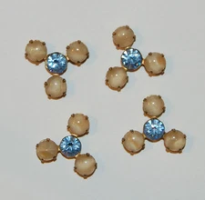VINTAGE  SWAROVSKI ELEMENTS FINDINGS MOONSTONE LIGHT SAPPHIRE BRASS FLOWER 10mm
