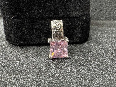 Rosa Saphir Lab Created Anhänger schwarze Steine auf der Kaution, Sterling, Silber