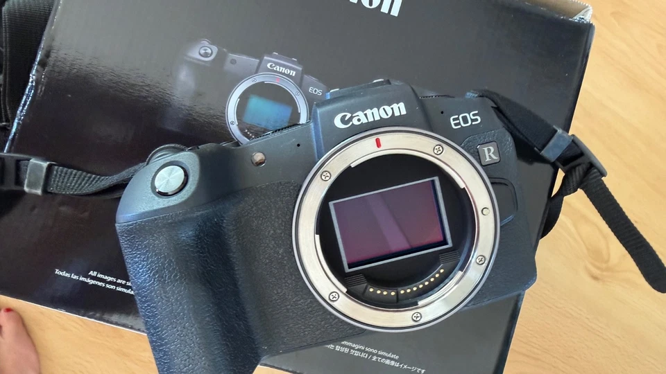 Canon EOS RP, photo 2 of 5