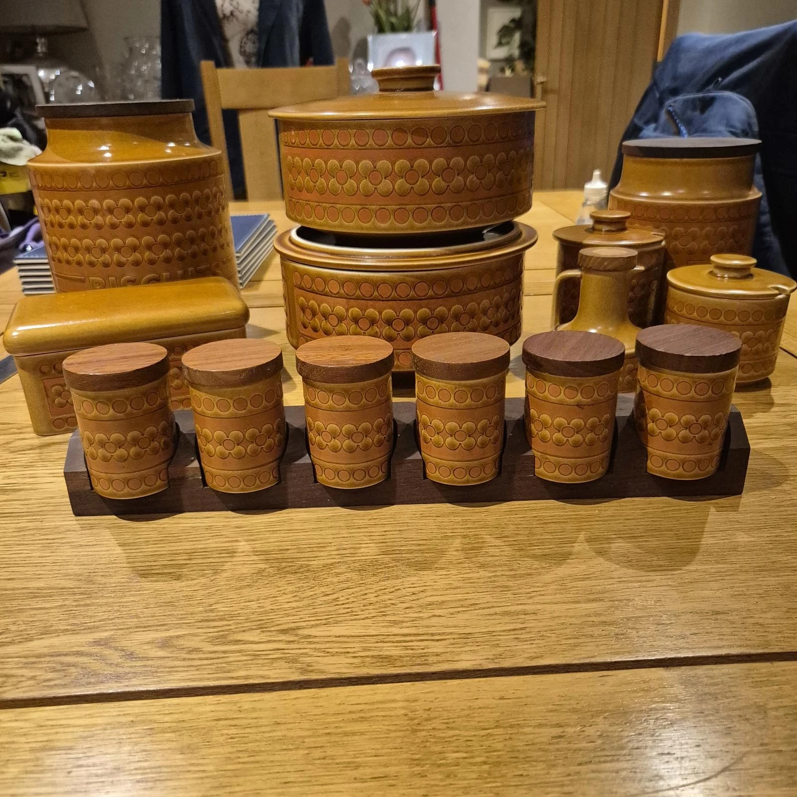 Hornsea Pottery Saffron. Set of Six Spice Jars With Wooden Lids And Rack. 1970s