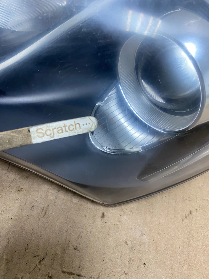 Faro de xenón izquierdo conductor izquierdo Hyundai Genesis 2013-2016 cupé OEM U8470 DW Foto 4 de 4