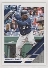 2019 Panini Donruss Miguel Sano #127 0w8