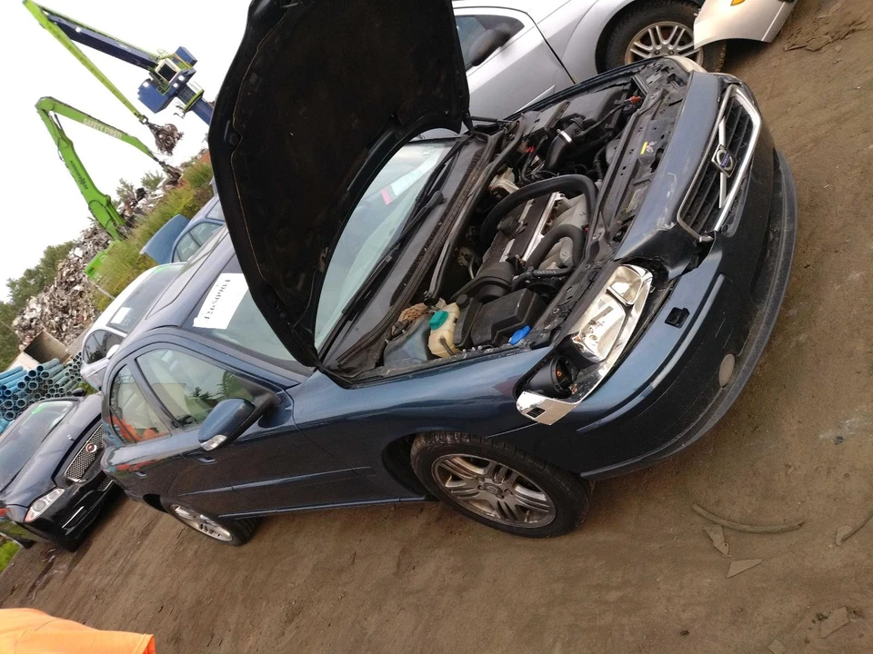 Volvo S60 2008 ABS bomba y montaje de motor OEM 307934539 139 k millas azul Foto 4 de 4