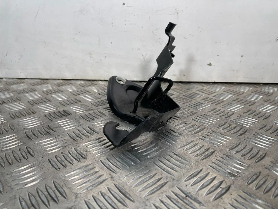 PIEZA INTERIOR MERCEDES-BENZ A45 AMG 2017 A1769200224 LIQ12445 Foto 4 de 4