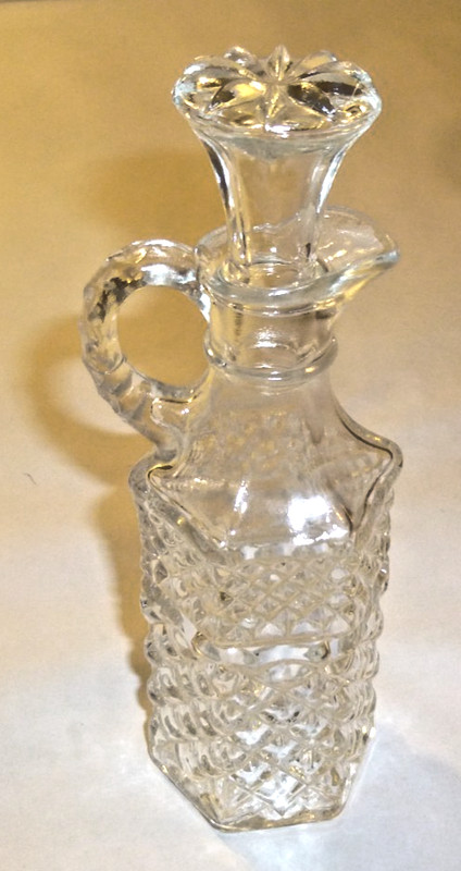 VTG Anchor Hocking Wexford Glass Oil Vinegar Cruet Decanter Clear Diamond Design