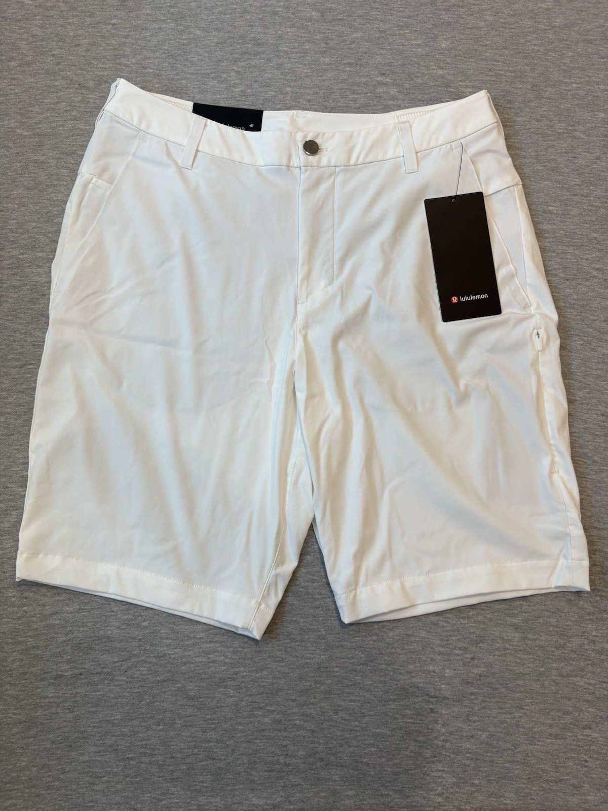 NWT Lululemon Men's Commission Golf Short 10” Size 34 White WHT LM7AW2S