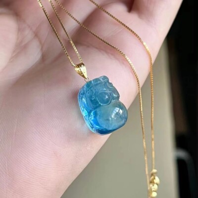 Natural Aquamarine Blue Crystal Pendant PIXIU Beads Chain