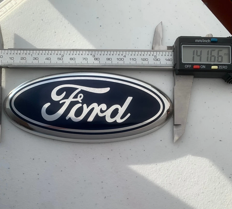 Logotipo ovalado trasero emblema puerta trasera de 5 pulgadas para Ford Focus C-max Taurus Foto 4 de 4