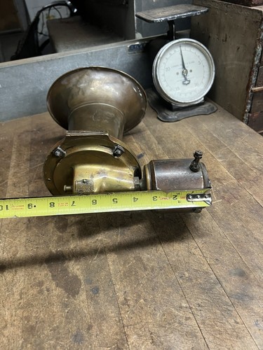 Vecchia rara tromba in ottone Lovell McConnell Klaxon 6552 auto elettrica clacson funziona - Foto 15 di 16