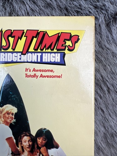 Fast Times At Ridgemont High (VHS, 1982) Comedy MCA Sean Penn 1990 - Picture 3 of 17