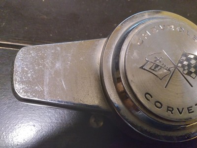 Original OEM Chevy Chevrolet Corvette Spinner Hubcap 3725239 for 