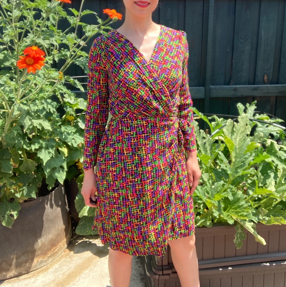 Vestido envolvente sintético estampado abstracto neón vintage de los años 80 con mangas largas Foto 2 de 4