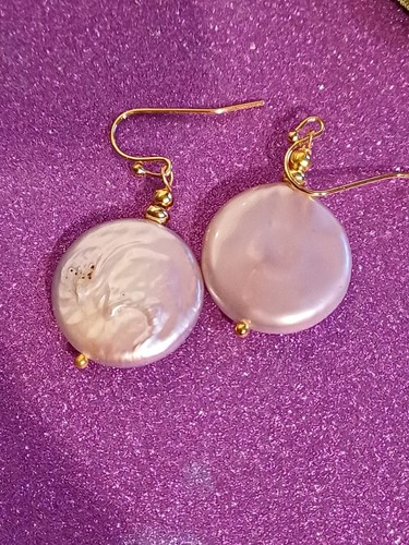 Coin Pearl Earrings. - Picture 3 of 4