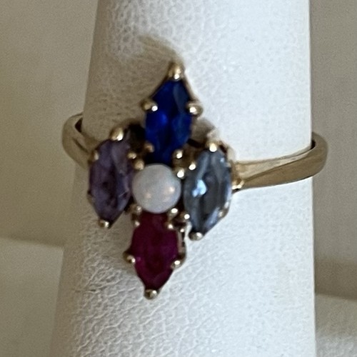 10k Ring with 4 Colored Stones and Opal