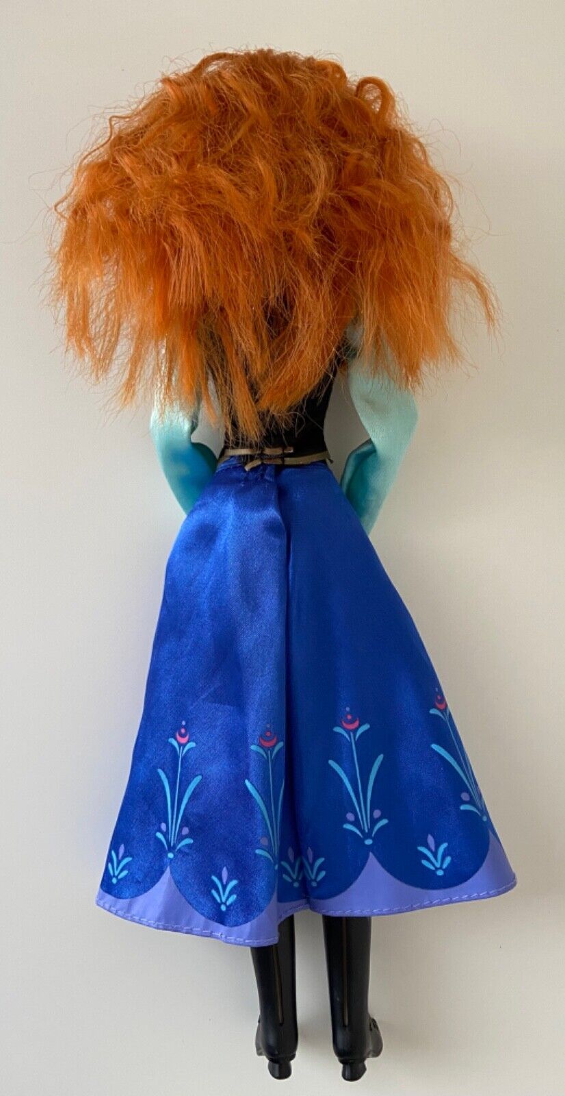 Anna Classic Doll – Frozen 2 – 11 1/2