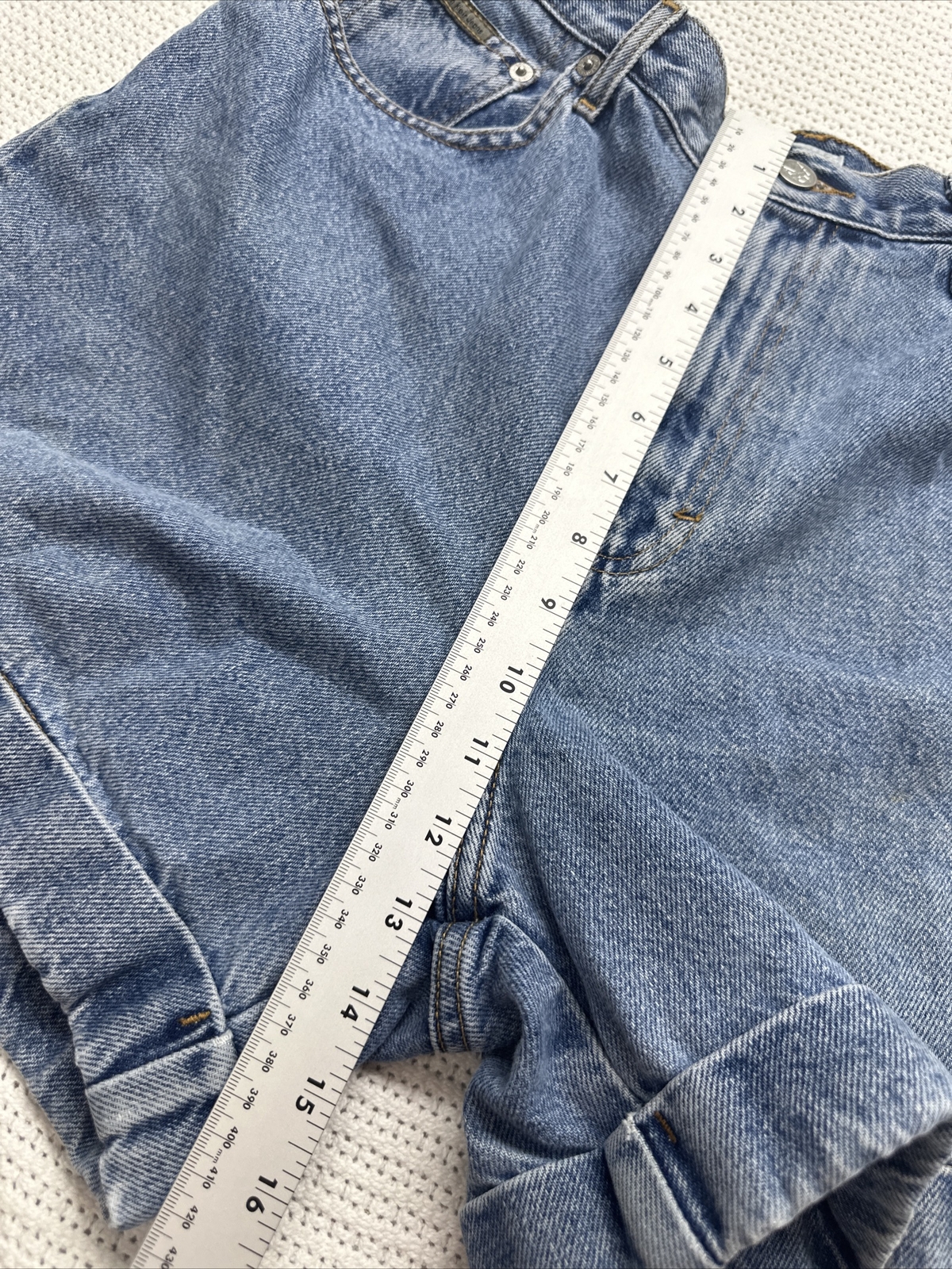 Vintage Calvin Klein “Basic Cuff Shorts” Women 14… - image 5