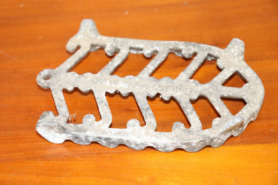 Ancien et Rare Repose-Fer à Repasser - Guillaud Lyon - Photo 2/2