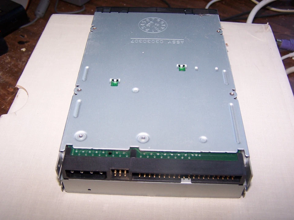 Placa frontal negra con cremallera interna Apple Logo'd Z100ATAPI 100 MB Foto 4 de 4