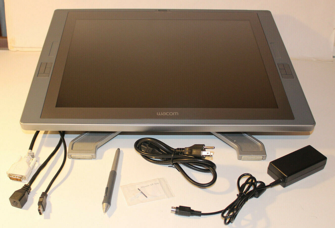 ケースを試してみた 液タブ Wacom CintiQ 21UX www.lagoa.pb.gov.br