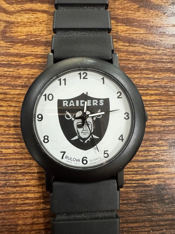 RARO Bulova Raiders Oakland Las Vegas Reloj Hombre Raider Nation Foto 2 de 4