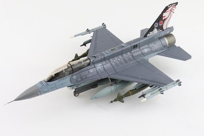 HA38025 Hobby Master F-16D Fighting Falcon 1/72 Model RSAF 425th Sqn