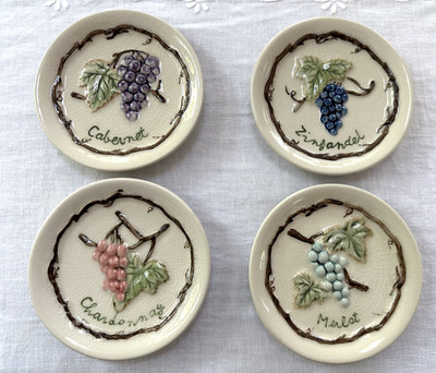 Set 4 MWW Market Vintage Wine Grapes Plates 4.5'' Cabernet Merlot Chardonnay Zin