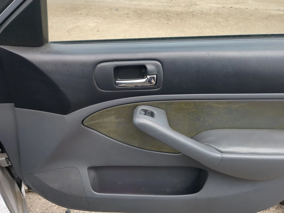 Honda Civic 2003 pasajero delantero derecho interior panel puerta moldura JZ8WI Foto 2 de 4