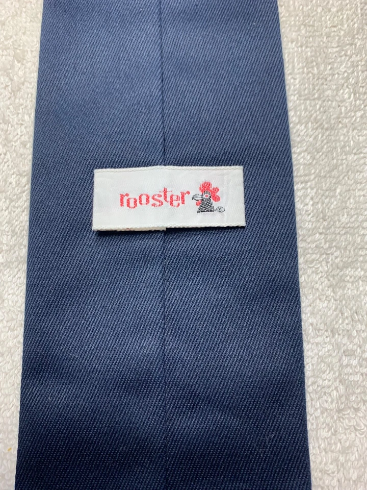 CORBATA GALLO VINTAGE PARA HOMBRE AÑOS 40-70 MODA DIVERTIDA AZUL MARINO EXTREMO CUADRADO 3,25 X 55 Foto 4 de 4