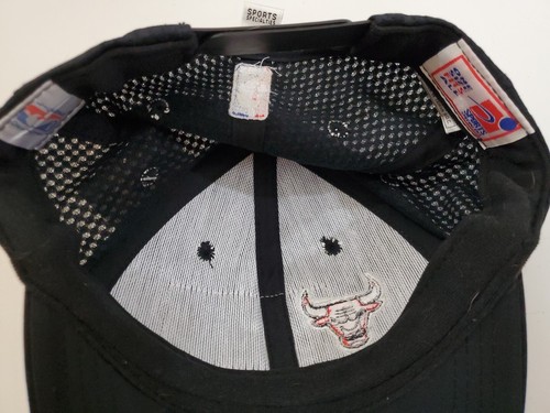 Cappellino a snapback Sports Specialties Chicago Bulls XXL foderato in rete nera NUOVO & RARO!!!! - Foto 8 di 11