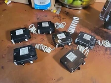 SET OF 5 Cutler Hammer QPGF1020 Breaker GFI