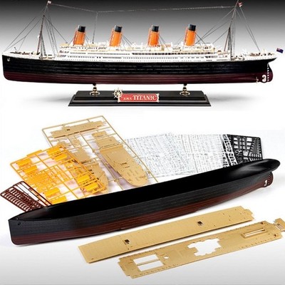 the titanic toys