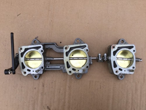 1999 JOHNSON 225HP THROTTLE BODY 0438515 0438567 - Picture 2 of 6
