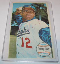 1964 Topps Baseball Giant #43 Tommy Davis *Los Angeles Dodgers* FILLER