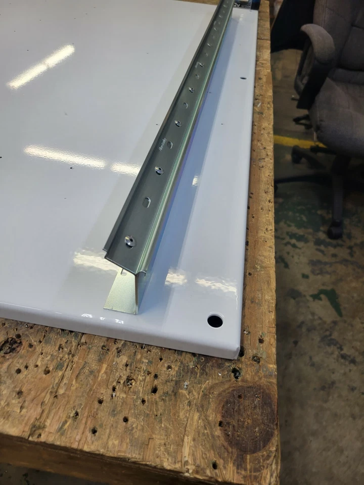 ALLEN-BRADLEYDIN Rail, Aluminum, Angled, 30%, Raised 35mm x 7.5mm x 71mm x 1m - Image 2 of 2
