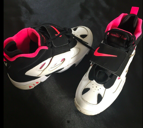 nike diamond turf pink