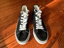 URBAN GROOVE Women’s Black Style WL9381 Canvas High Top Size 7 NEW W/O Box