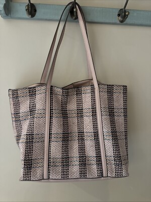 Mittelgroße Handtasche von Accessorize Farbe Burgund/Rosa