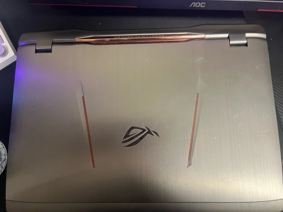 Laptop ASUS ROG G701VIK Intel Core I7 GeForce GTX 1080 8GB 477GB SSD Windows 10 - Bild 2 von 4