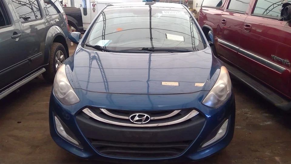 (LOCAL PICKUP ONLY) Passenger Front Door Electric Hatchback GT Fits 13-17 ELANTR - Image 2 of 4