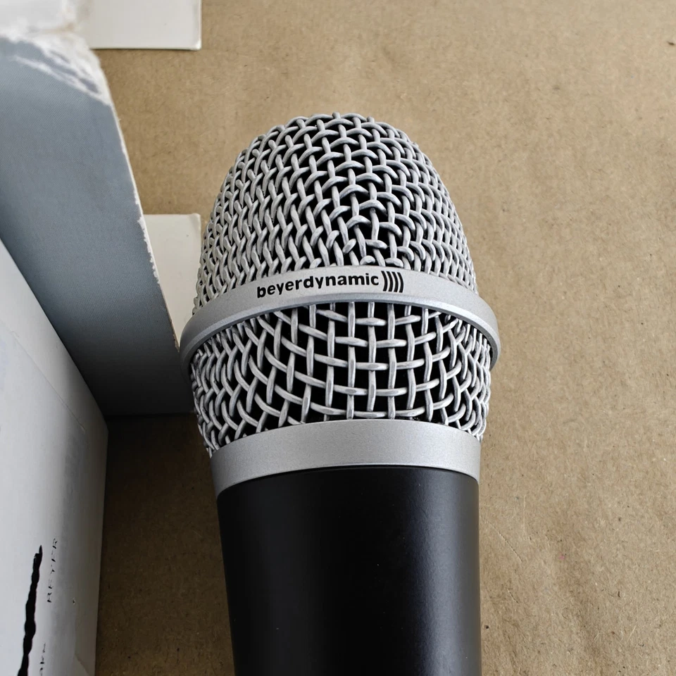 BEYERDYNAMIC TG V30d s DYNAMIC MICROPHONE BOXED - Image 2 of 4