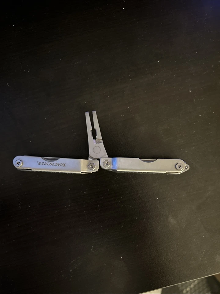 Winchester Pequeña Multiherramienta con Tijeras Sierra Lima de Uñas Destornillador EDC Foto 2 de 2