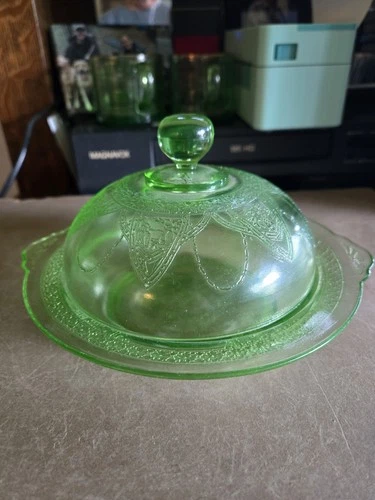 Green Uranium Glass Depression Georgian Lovebirds Butter Dish