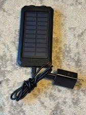 Licorne USB Portable Charger Solar Power Bank for Cell Phone w/ Lights LJJ2023