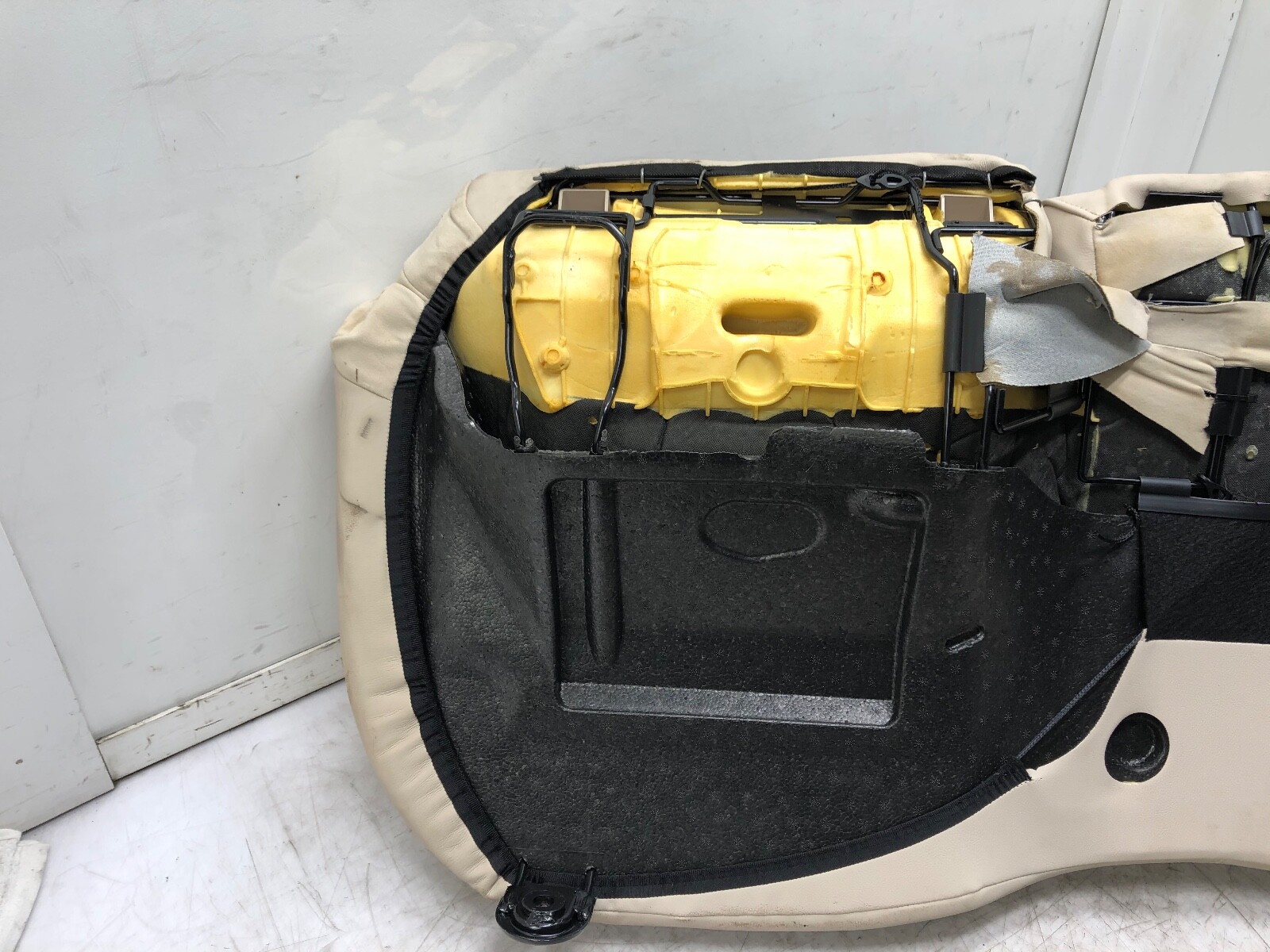 2014-2017 MASERATI GHIBLI S Q4 REAR SEAT BOTTOM CUSHION OEM.