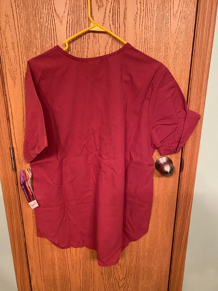 Medical Scrub Tops White Swan large Plum color Snaps and Pockets - Image 2 of 3