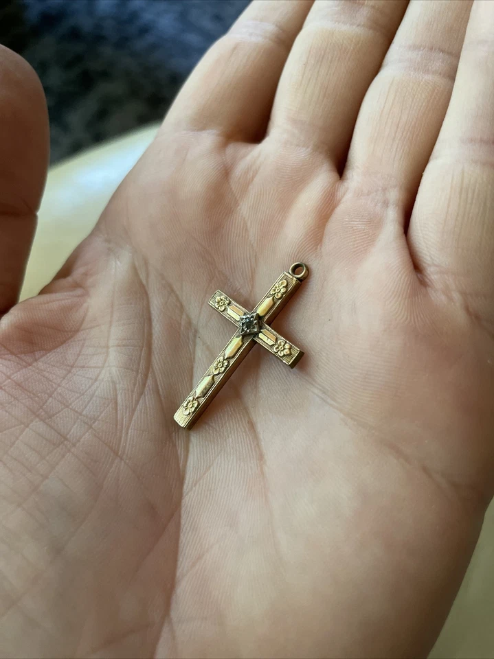 Vtg Antique Ornate 1/20 12K G.F. Yellow Gold Filled Pendant Floral Thick - Image 3 of 4