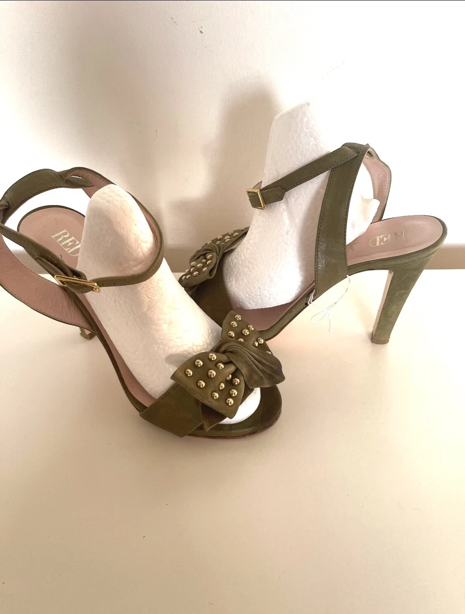 Seaweed sandals shop