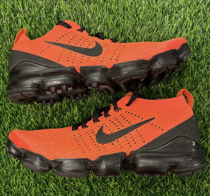 Nike Air VaporMax 3.0 Flyknit 3 Flash Crimson Black Size 9.5