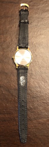 Disney Boardwalk Resort 1st Anniversary gold tone watch - Picture 4 of 6